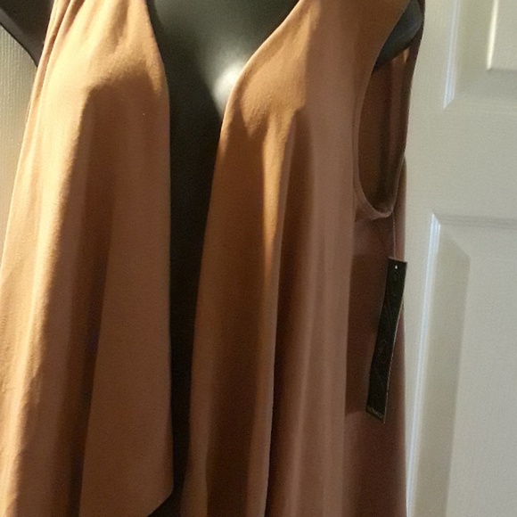 top - Picture 4 of 4